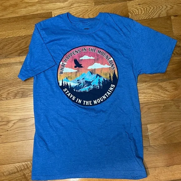 Sonoma What happens in the mountains blue T shirt. Size S - Picture 1 of 4